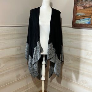 Accessory Street shawl/sweater OS